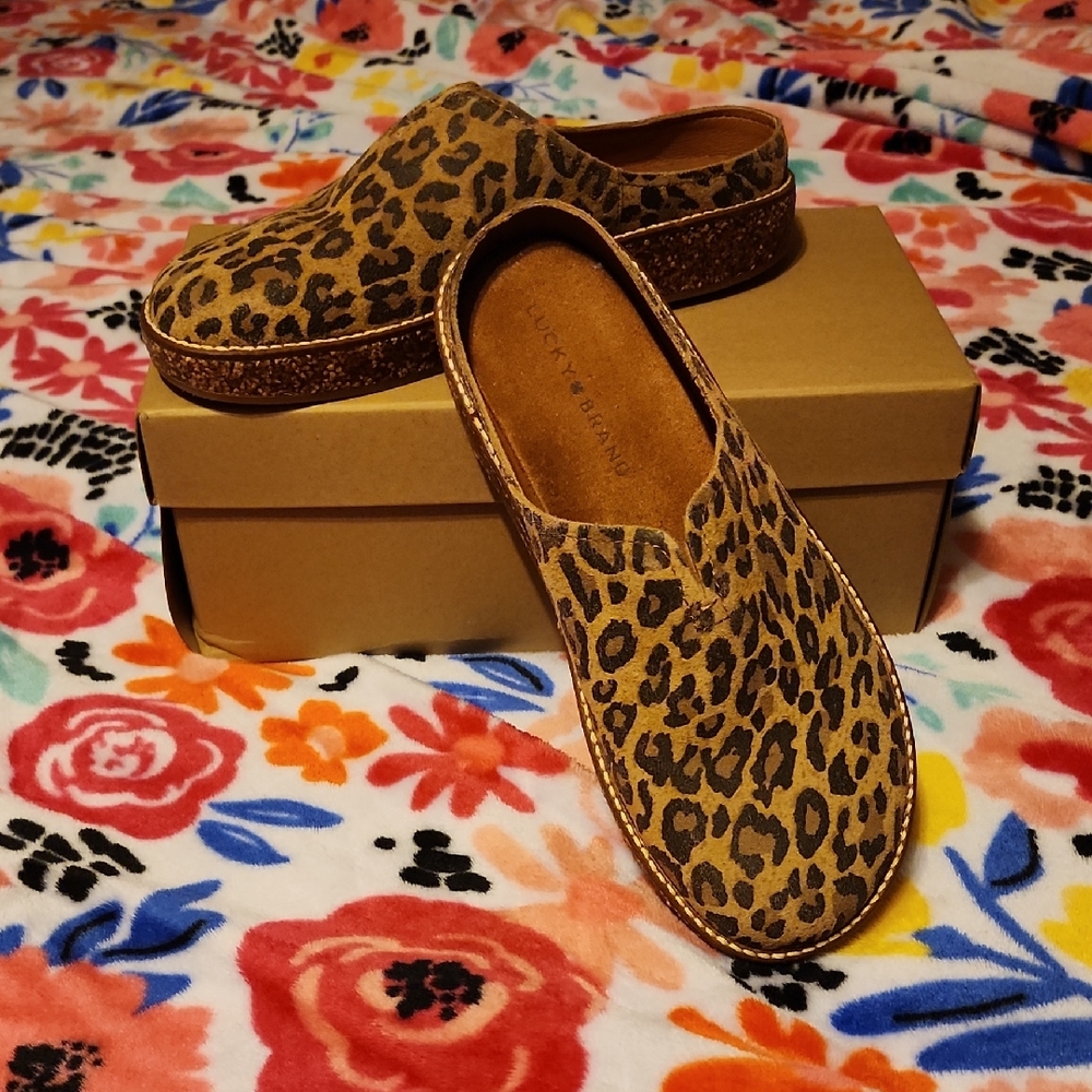 Lucky Brand Leopard Clogs